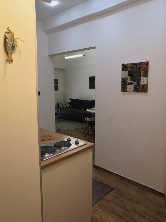 City Square Apartment Ханья Экстерьер фото