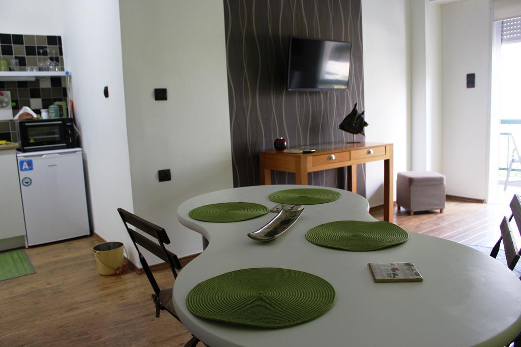 City Square Apartment Ханья Экстерьер фото